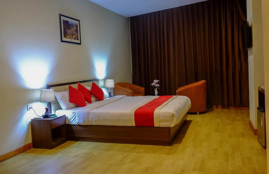 Hotel Regal Airport-1